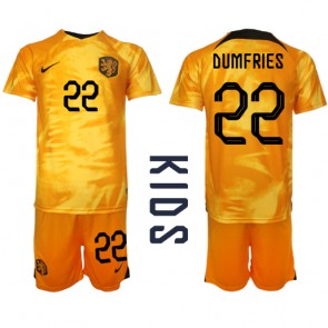 Maillot de foot Pays-Bas Denzel Dumfries #22 Domicile enfant Monde 2022 Manches Courte (+ pantalon court)